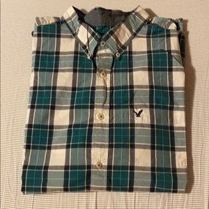 AEO Long-Sleeve Button-Down